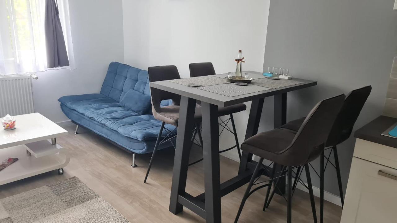Phoenix Luxury Apartment 오라데아 외부 사진