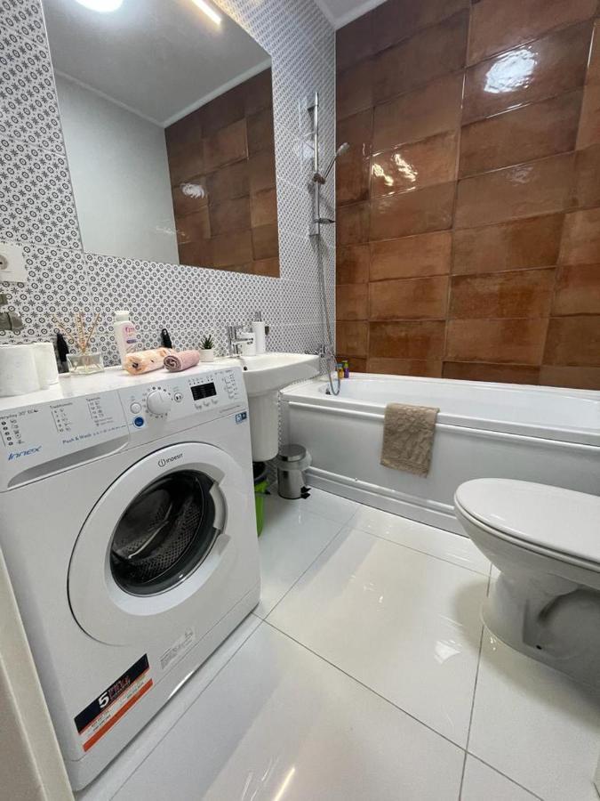 Phoenix Luxury Apartment 오라데아 외부 사진